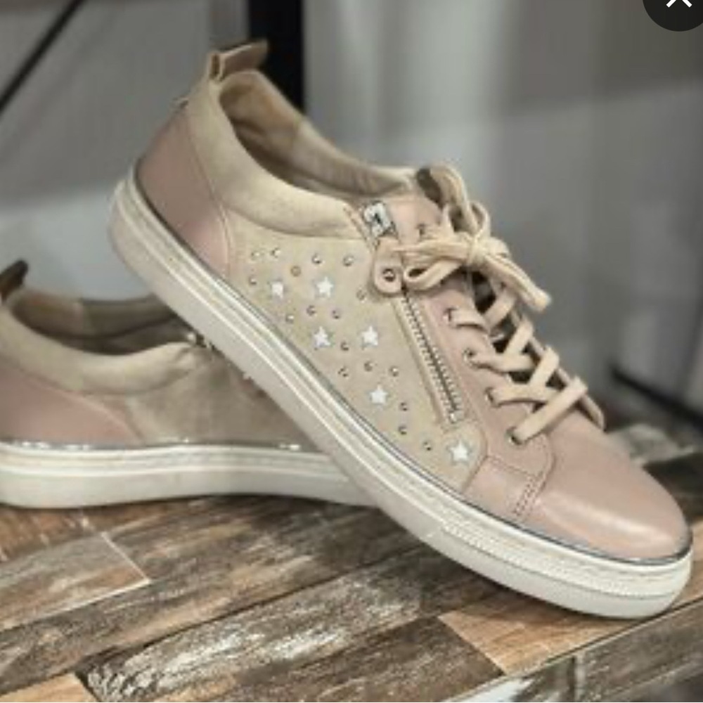 Gabor Light Pink Star-Embellished Sneakers